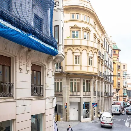 Close Atarazanas Market And Larios St *